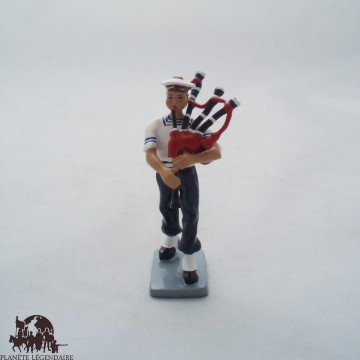 CBG Mignot bagpipe Bagad Lann Bihoue figurine