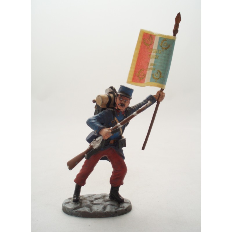 Infantryman Atlas Flag Bearer Infantryman Figurine August 1914