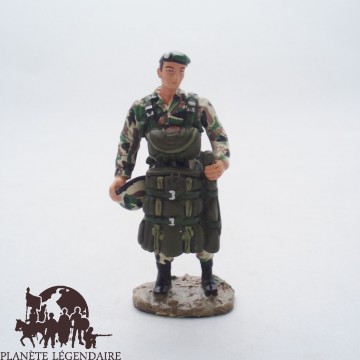 Hachette REP 2005 2 º figura de paracaidista