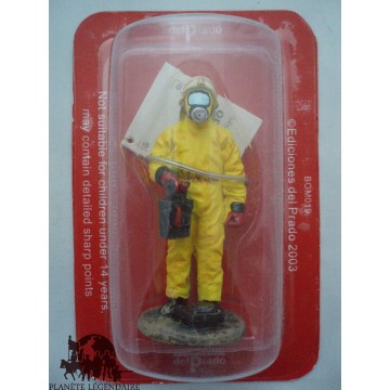 Figurine Del Prado Pompier Tenue Protection Chimique Allemagne 1996