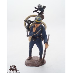 Figure Atlas Cyclist Hunter 1914