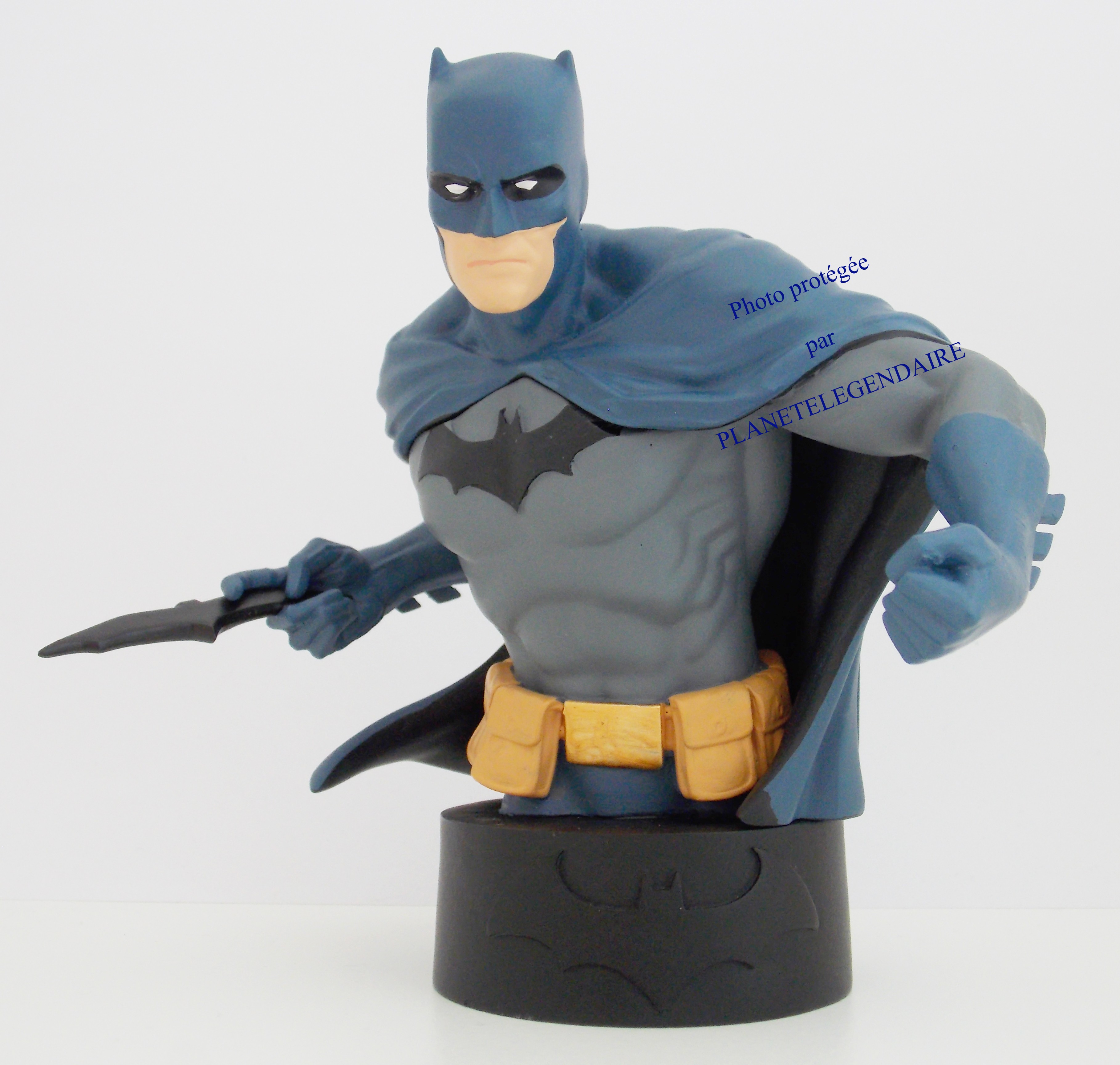 Batman DC Universe Bust BATMAN Büste Figur Sammlerfigur NEU OVP 