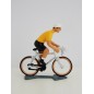 Figurine CBG Mignot Cycliste du Tour de France Maillot jaune en danseuse