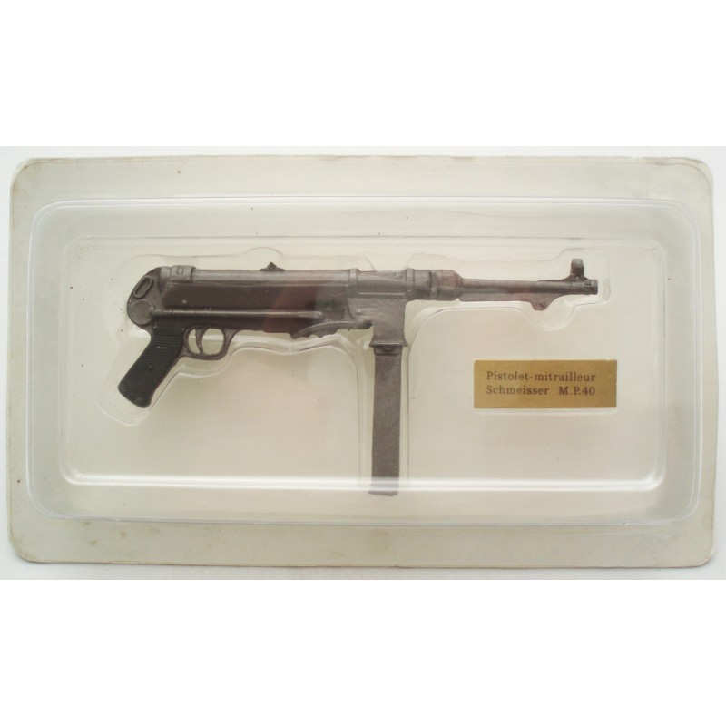 Miniature submachine gun Schmeisser M P 40